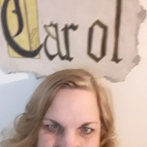 Meet your Posher, Carol